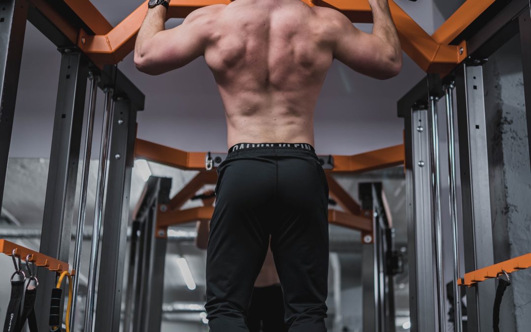 Los 5 mejores ejercicios de espalda para crecimiento muscular en casa